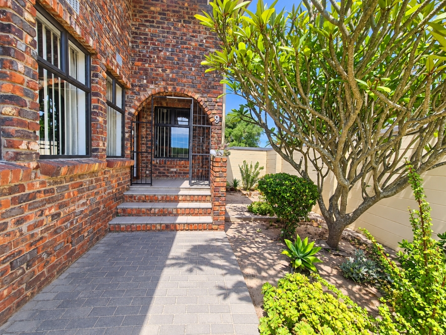 3 Bedroom Property for Sale in Hopefield Western Cape